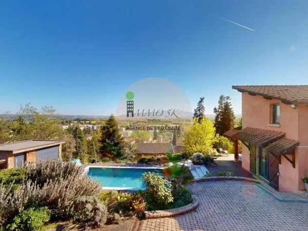 Vends maison - 160.76m² - 7 pièces, 5 chambres - Trévoux 01600