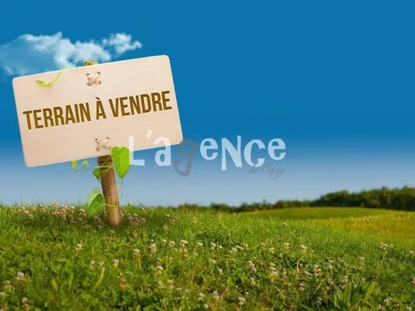Terrain constructible 321 m²