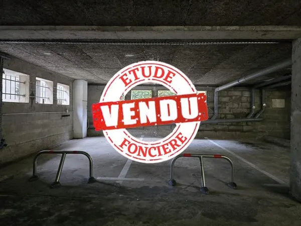 SECTEUR BASOCHE- LOT DE 6 PARKINGS EN SOUS-SOL SÉCURISÉ