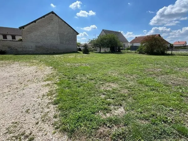 Terrain 801 m²