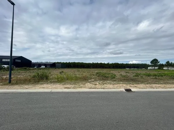 Terrains viabilisés en zone industrielle