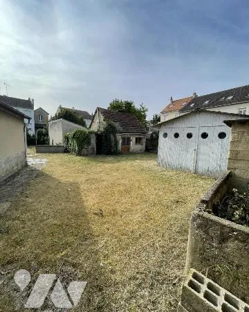 Terrain 305 m²
