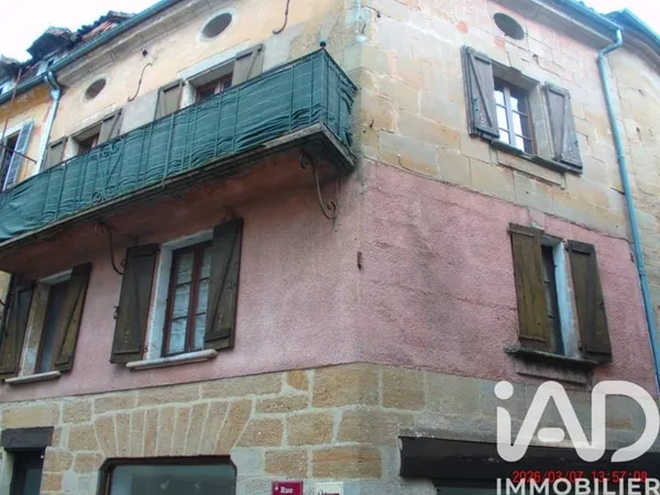 Bâtiment 99 m²