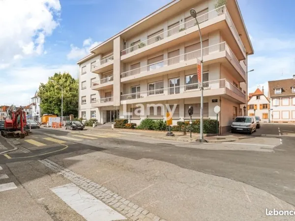 Local professionnel 4 pièces 95 m²