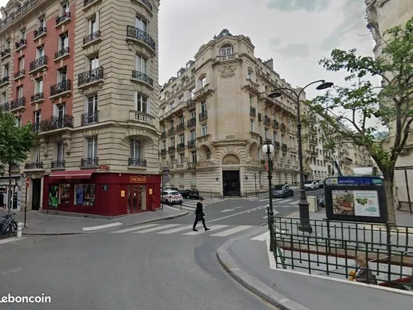 Bureaux 112 m² PARIS