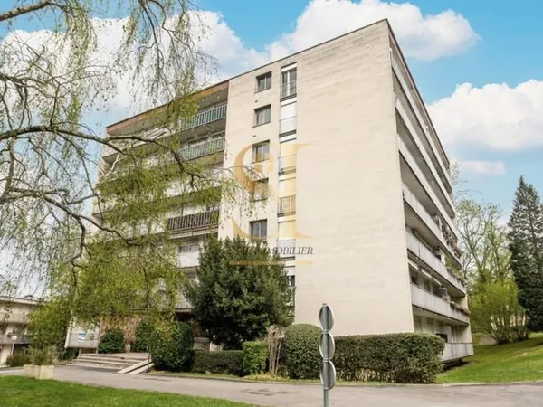 Appartement 4 pièces à Ris-orangis (91130)