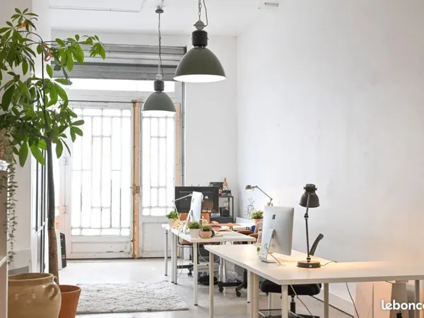 Bureaux à louer, Coworking, Postes de travail, Atelier de créatifs, Vieux Lyon, Ainay, Lyon 5, Lyon 