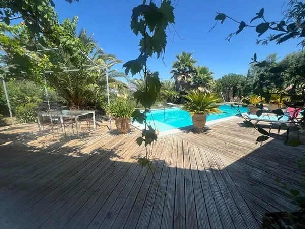 LAPEYROUSE FOSSAT - Villa 145m² & Appartement 60m² - 2014 - 7 pièces