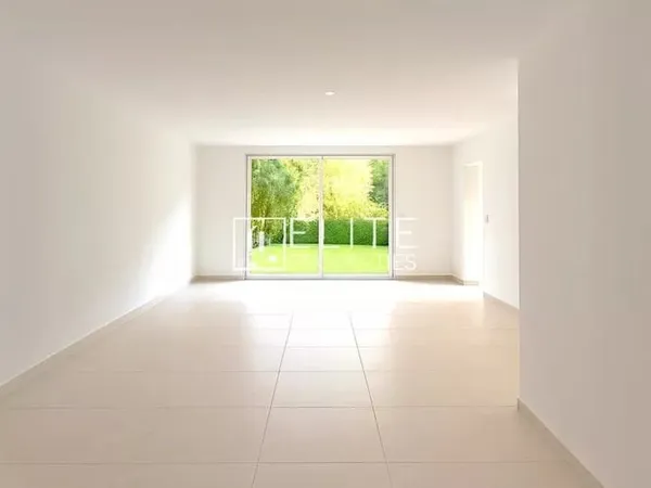 Mouans sartoux ESPACE ET NATURE POUR CE T4 - 80m² habitable + 598 m² de jardin