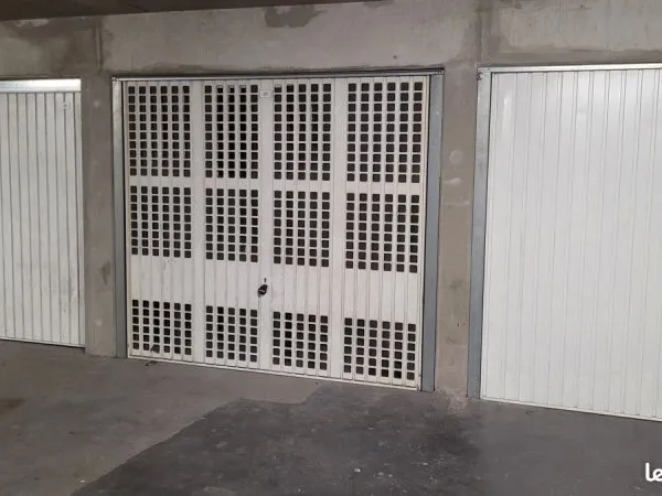 Garage / Box