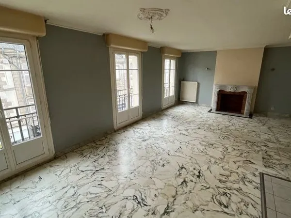 Appartement t5 centre ville
