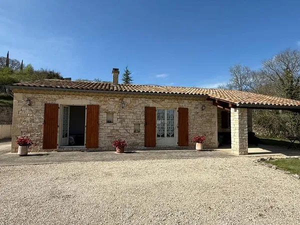 Villa plain pied avec piscine