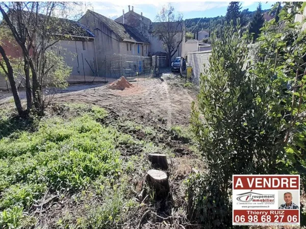 TERRAIN CONSTRUCTIBLE VIABILISE 306 m2 CAUMONT SUR DURANCE