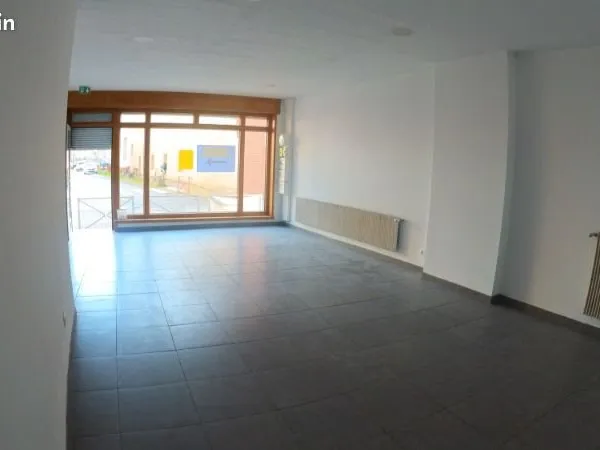 Local commercial 85 m² SOLESMES