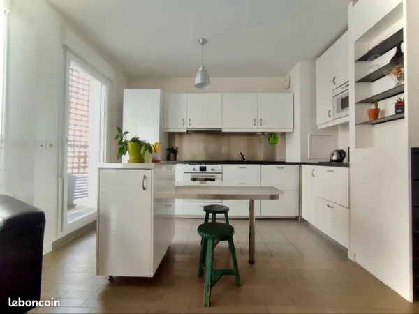 Chambre à louer / collocation fille