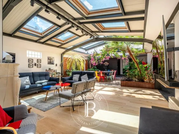 ASNIERES MAISON LOFT AVEC PATIO