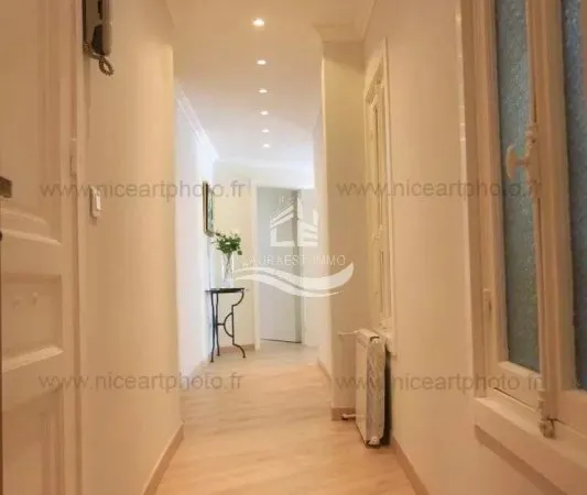 APPARTEMENT 2 pièces NICE- CARRE D'OR