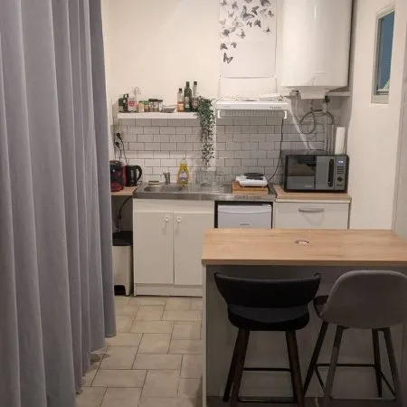 Studio 1 pièce 27 m²