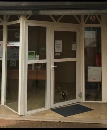Local Commercial Bellignat-Oyonnax environ 50m2