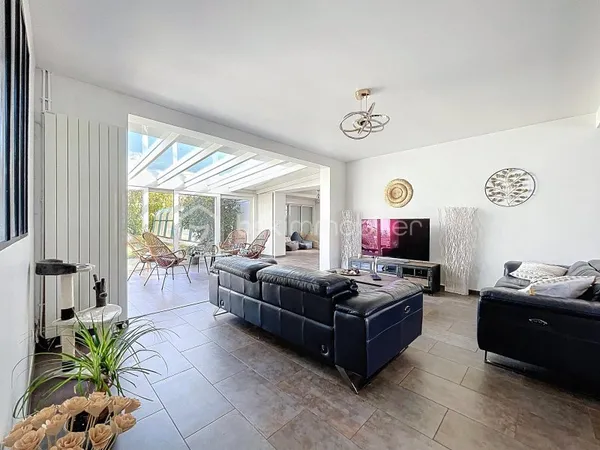 Maison 8 pièces 206 m²