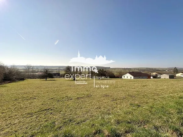 À vendre : Terrain à bâtir de 3 740 m2 à Racécourt, entre Mi