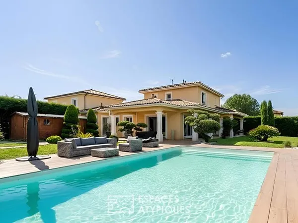 Villa au calme avec piscine sur les hauteurs de Saint-Bonnet-de-Mûre