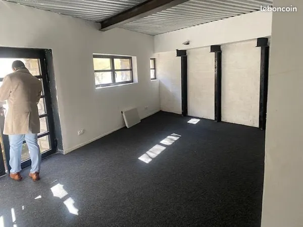 Bureau atelier - 60 m² Cachan
