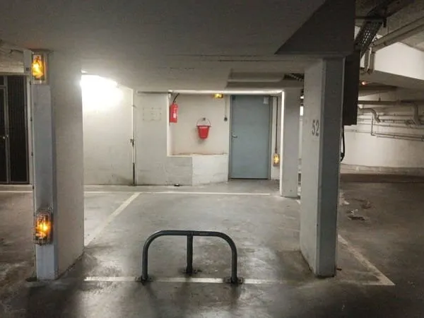 Parking 12 m²