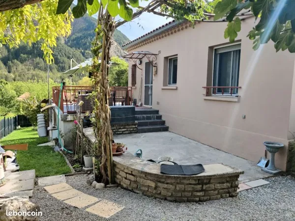Vend jolie petite maison