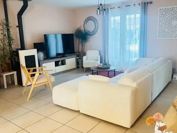 Maison 7 pièces 211 m²