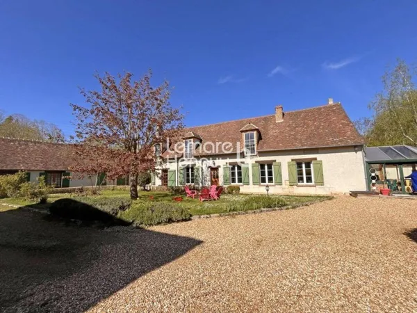 Maison 9 pièces 280 m²