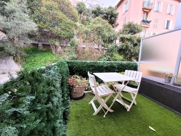 Studio 1 pièce 24 m²