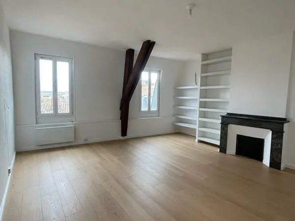 T3 -QUARTIER SAINT ETIENNE