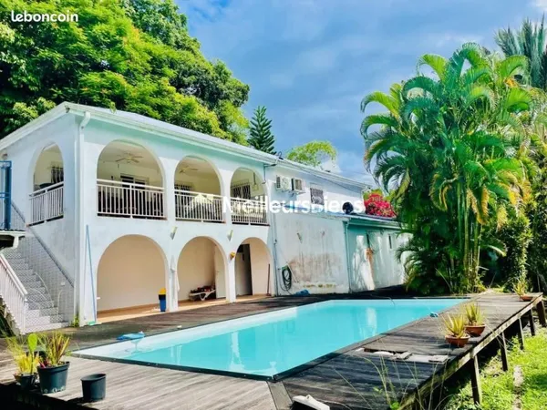 Villa 5 pièces 145 m²
