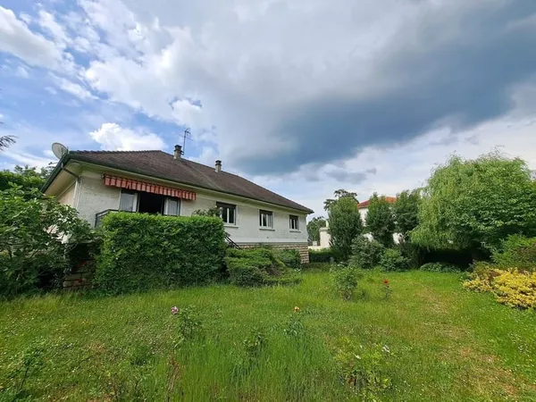 Maison avec jardin