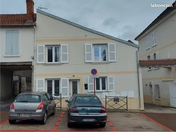 OPPORTUNITÉ D'INVESTISSEMENT 10% - À VENDRE Local professionnel - Juziers (78)