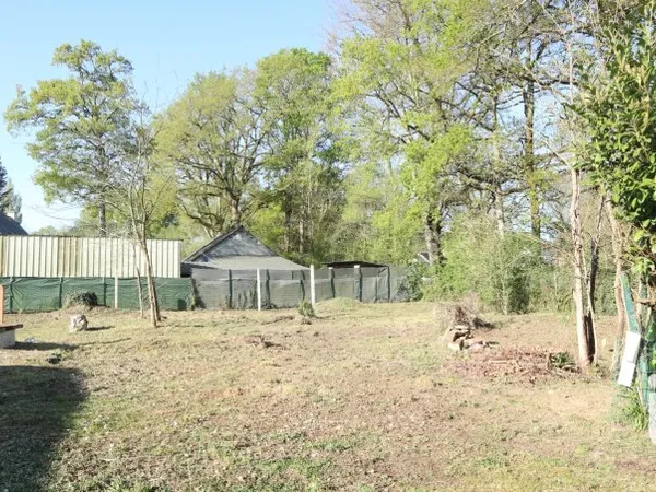 Terrain 486 m²