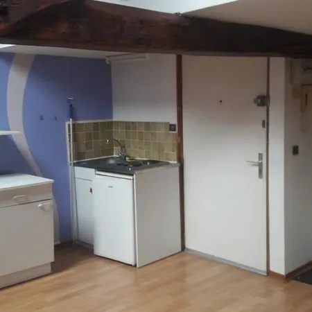 Studio secteur Gambetta proche transport et commerces cesces