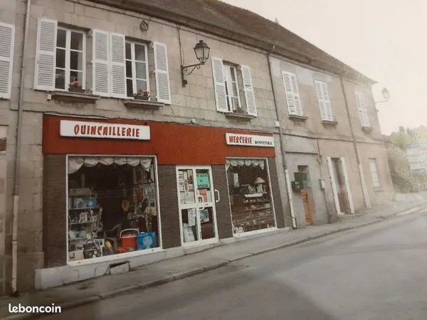 Bien immobilier de rendement Vente Ahun 18p 220m² 230000€