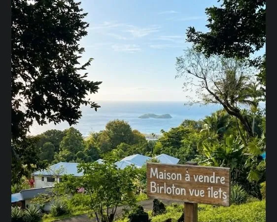 Maison + terrain bouillante