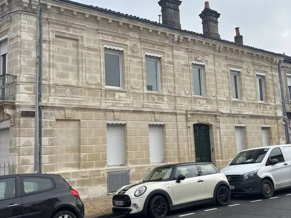 Studio 1 pièce 18 m²