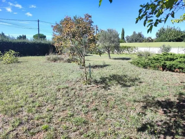 Terrain 632 m²