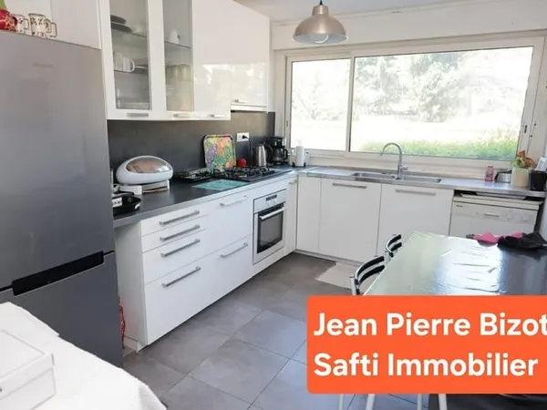 Superbe 3 pièces de 72 m² et 25 m² de terrasse