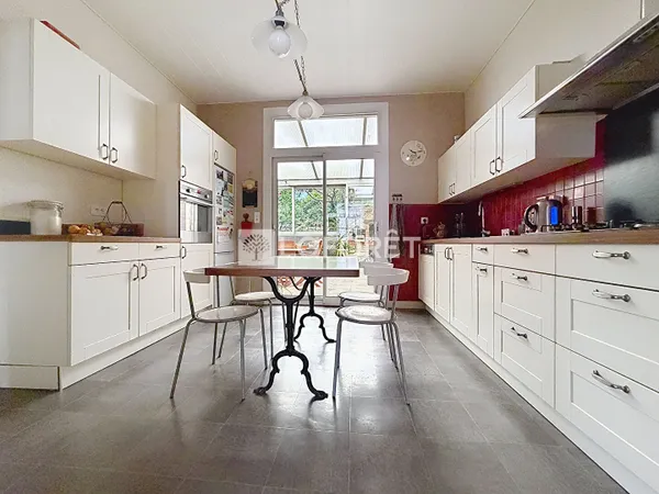 Maison 5 pièces 146 m²