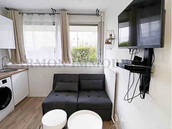 Studio meublé refait à neuf
