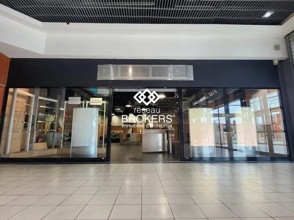 Local commercial 138 m²