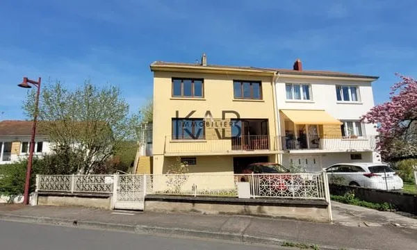 MOULINS LES METZ : Maison mitoyenne d'un coté - 6 pièces -