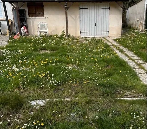 - Parcelle avec garage - Caravaning Club du Moulin de Martigny (77)