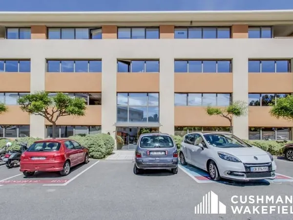 Bureaux 100 m²