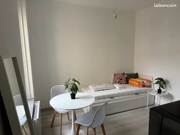 Studio refait neuf meublé